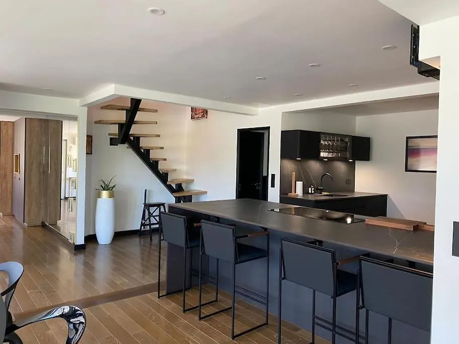 Appartement Duplex Familial Paris Tour Eiffel 0*,