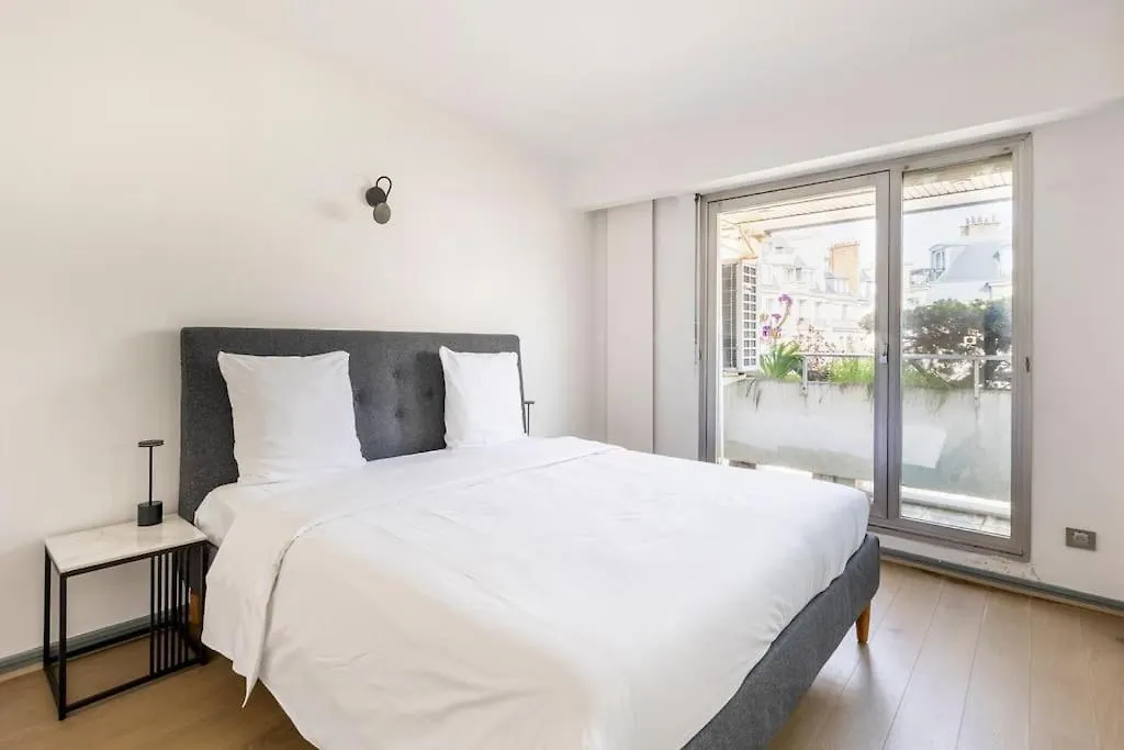 Appartement Duplex Familial Paris Tour Eiffel France